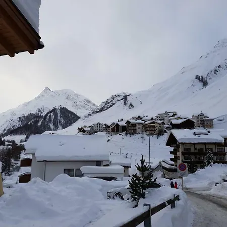 Chasa Val Bella Lejlighed *